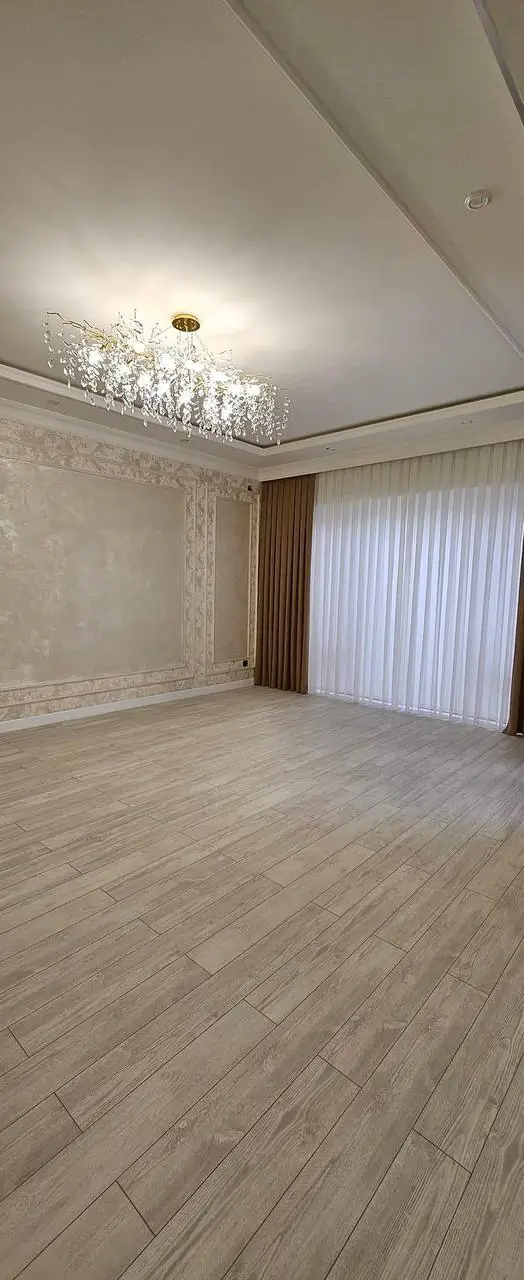 3 qavatli uy sotiladi − 375 m²