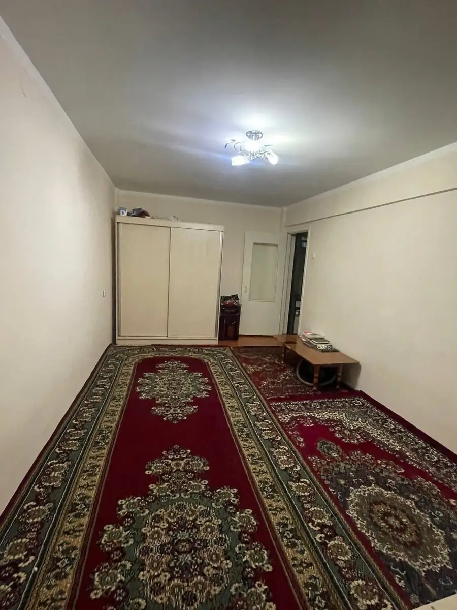 Сдается 2-комнатная квартира − 35 м²