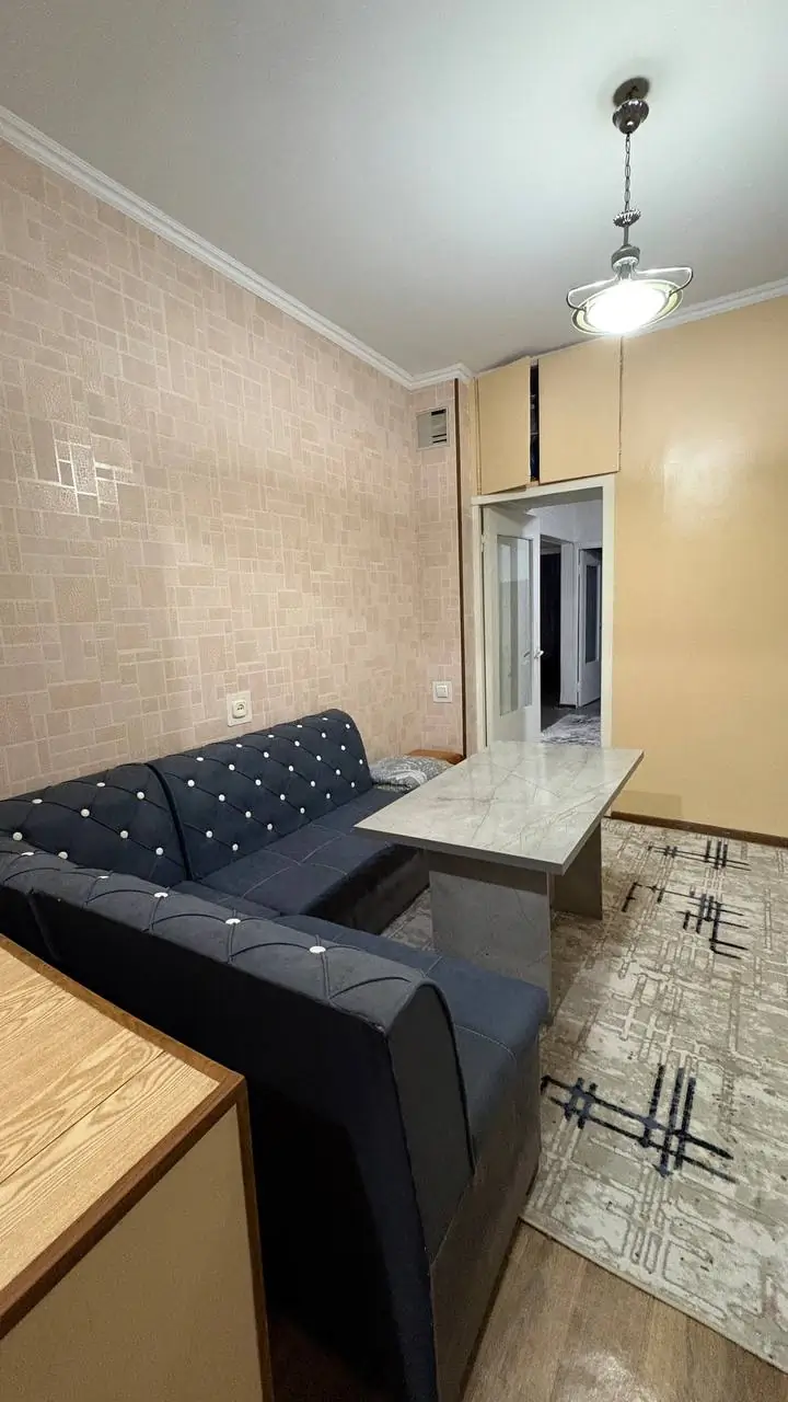 Сдается 3-комнатная квартира − 72 м²