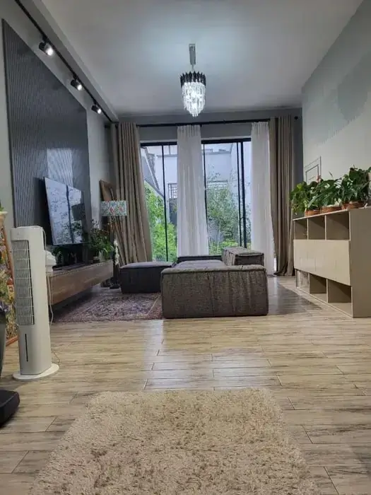 2-этажный дом − 120 м², 1.5 сот.