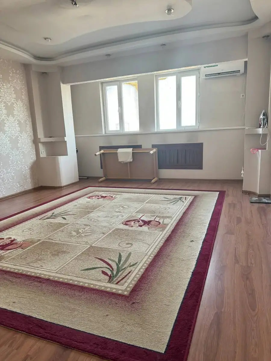 Ijaraga 3 xonali kvartira − 74 m²