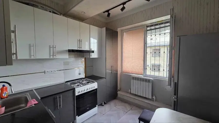 Ijaraga 3 xonali kvartira − 70 m²