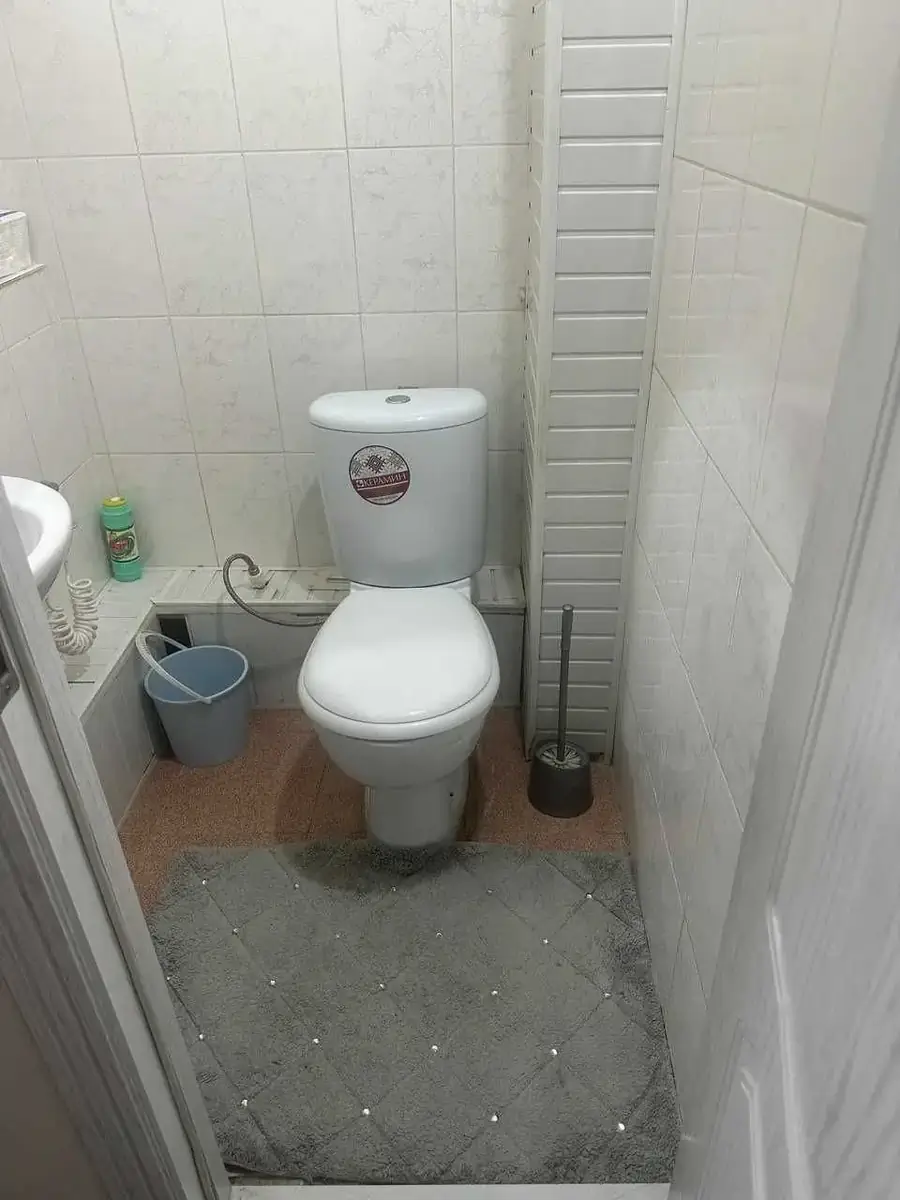 3 xonali kvartira sotiladi − 72 m²