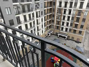 3 xonali kvartira sotiladi − 112 m²