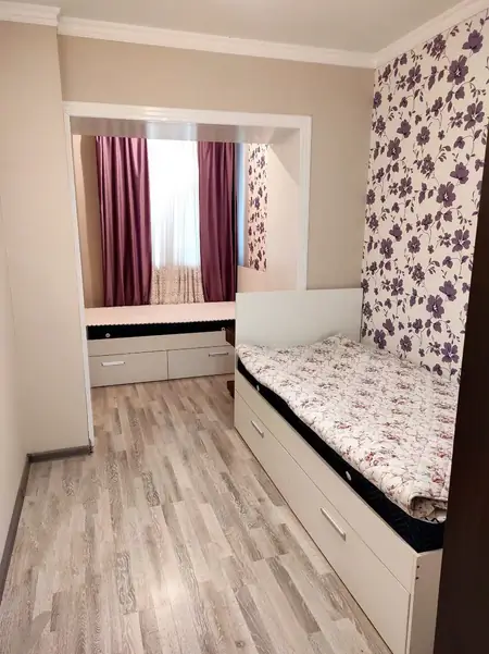 2-комнатная квартира − 50 м², 1/4 этаж