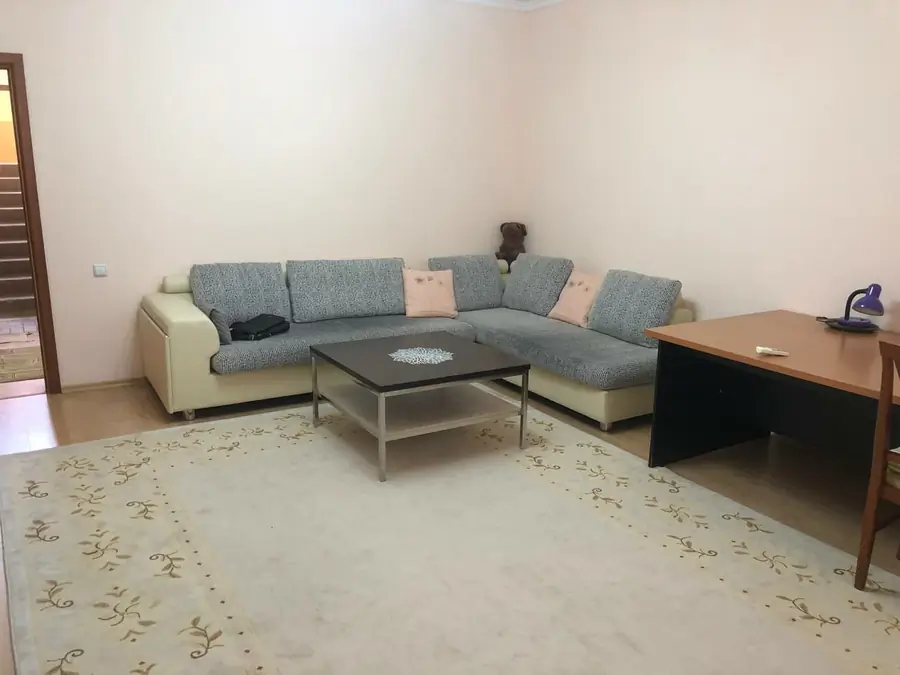 Ijaraga 2 xonali kvartira − 60 m²
