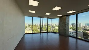 Ofis − 600 m², 9/9 qavat