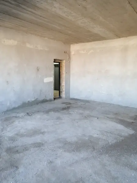 1 xonali kvartira − 42 m², 5/8 qavat