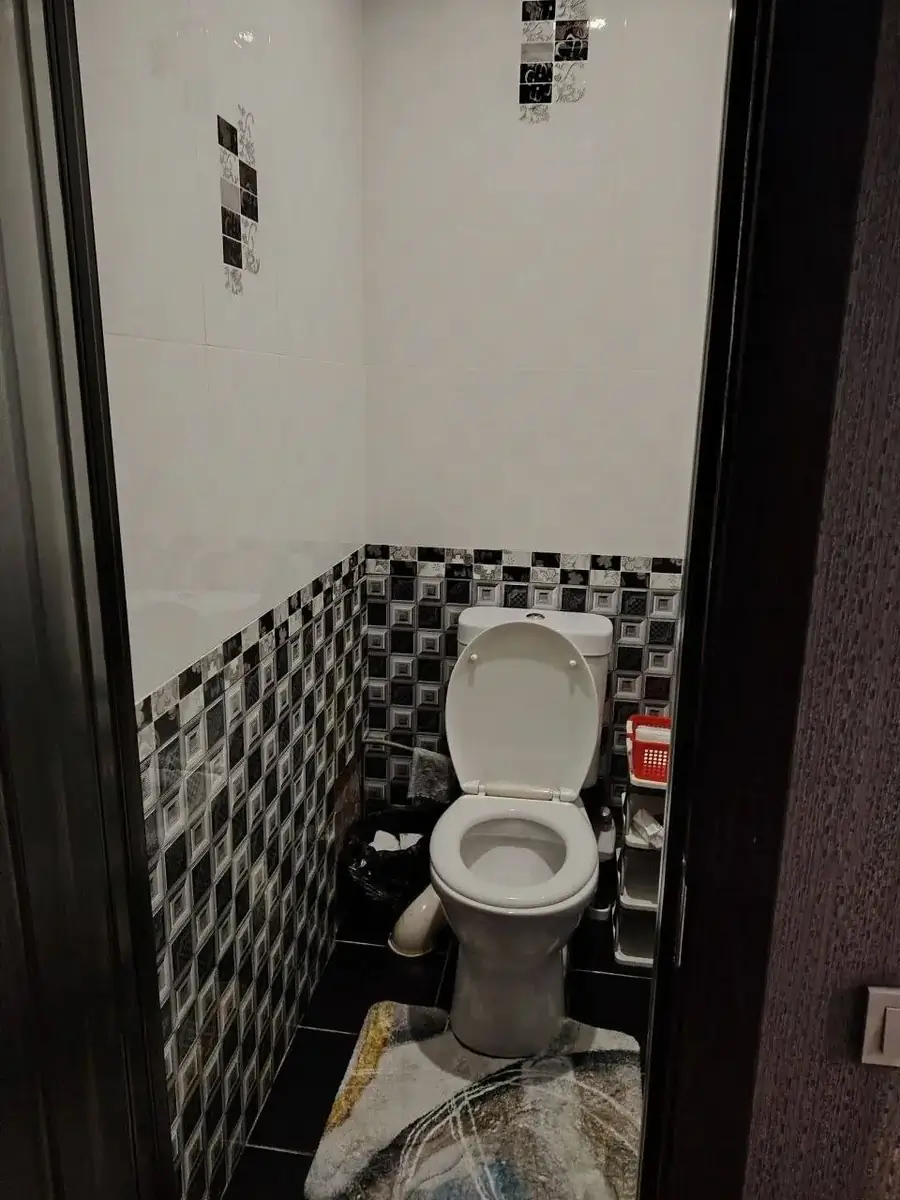 3 xonali kvartira sotiladi − 70 m²