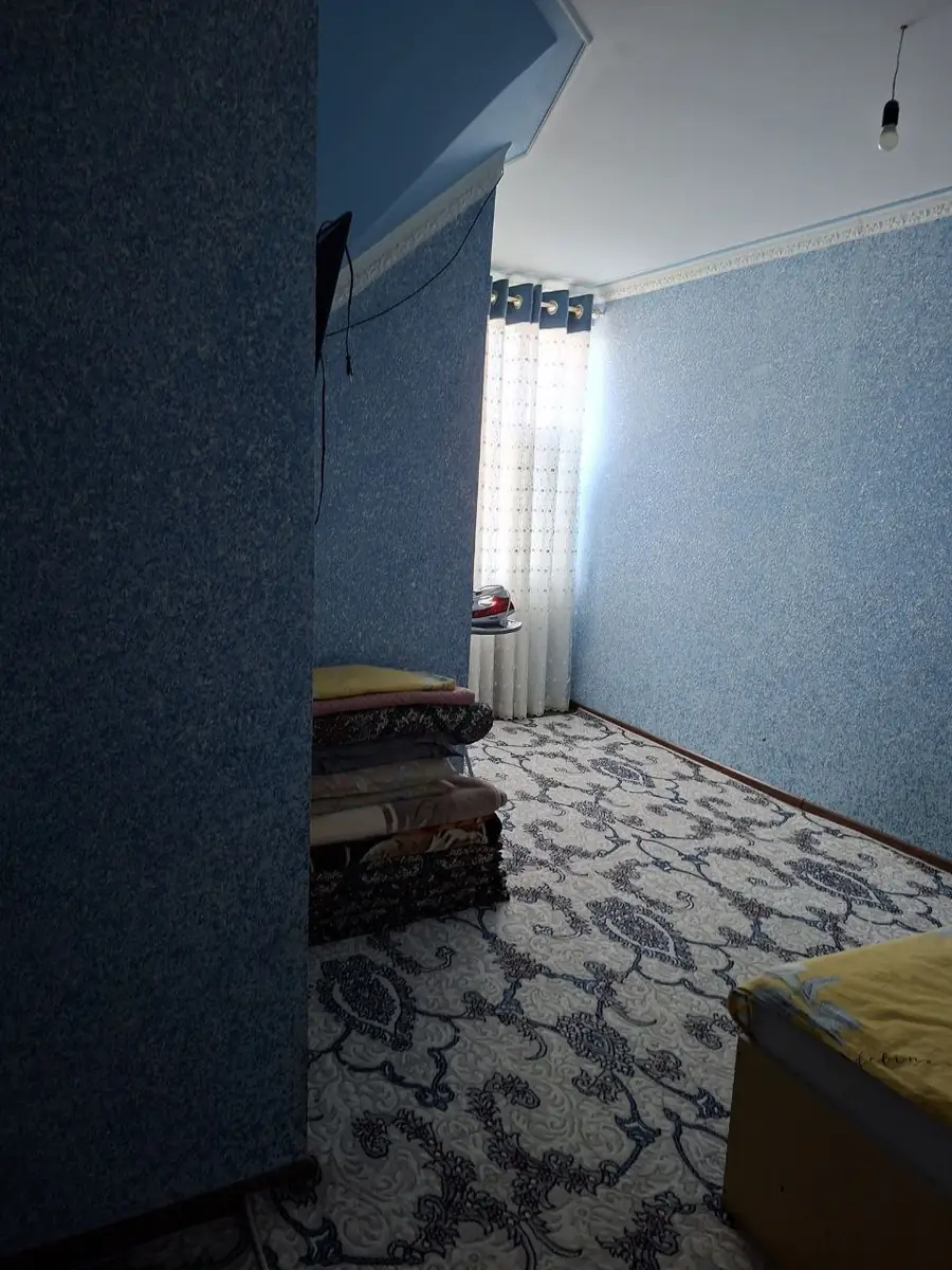 2 xonali kvartira sotiladi − 80 m²
