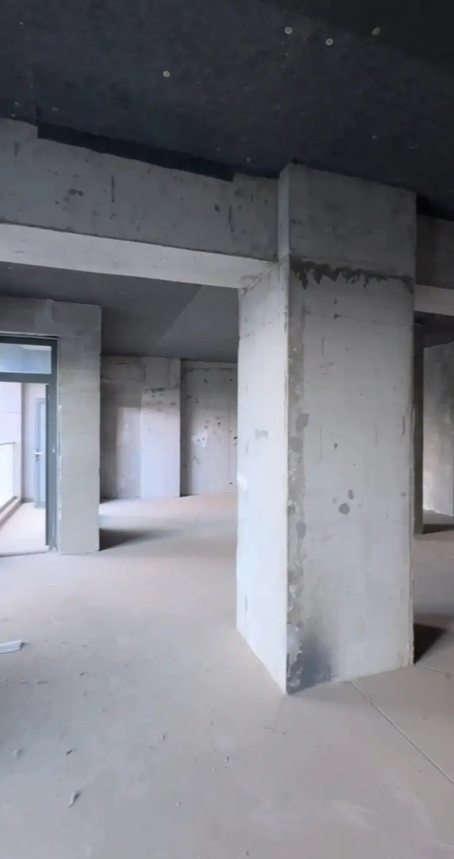 2 xonali kvartira sotiladi − 67 m²