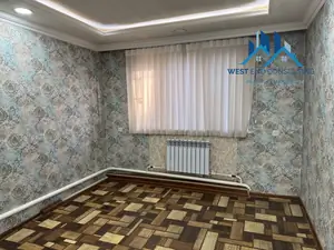 Ijaraga 2 qavatli uy − 250 m²