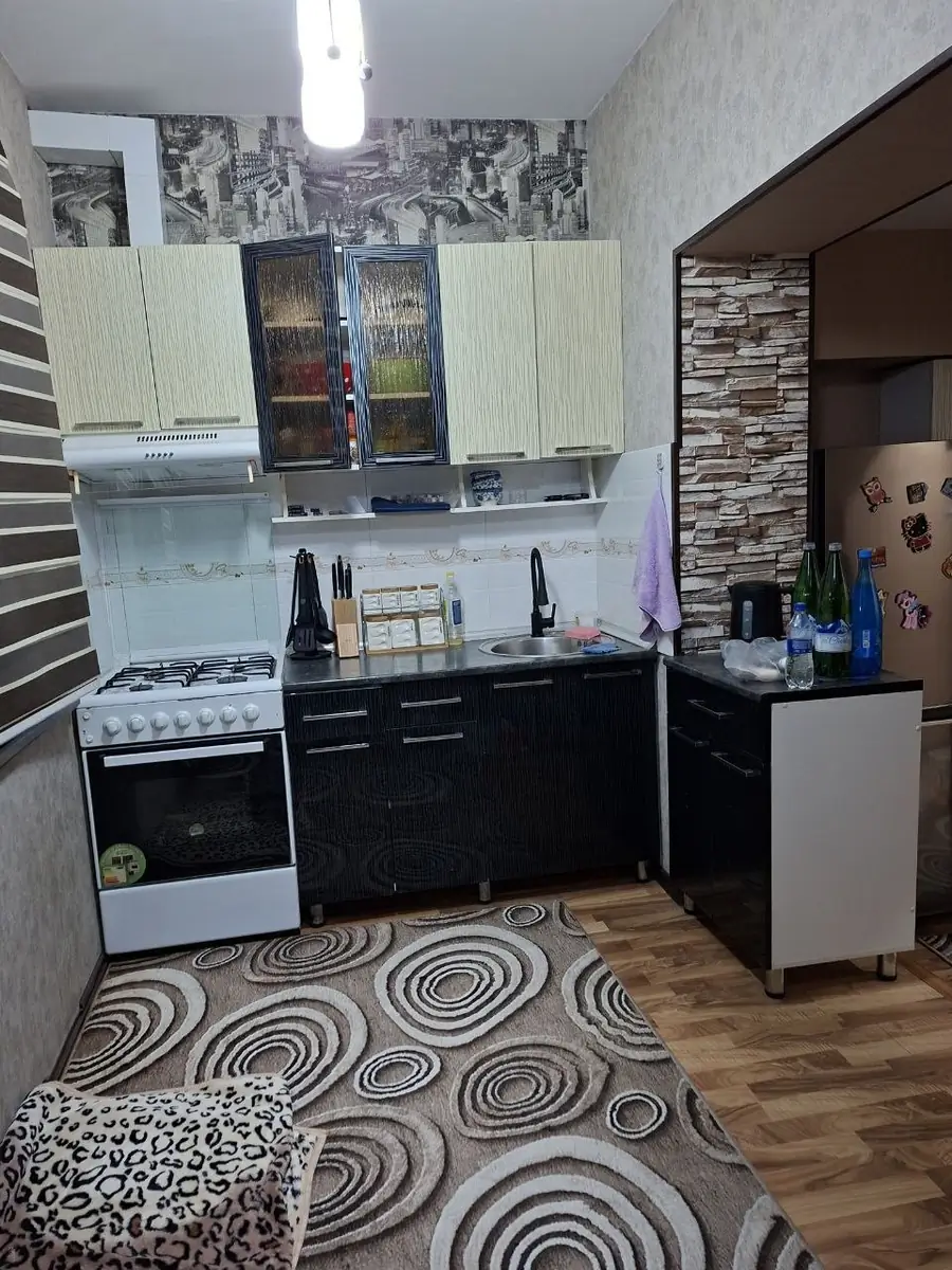 Продается 3-комнатная квартира − 67 м²