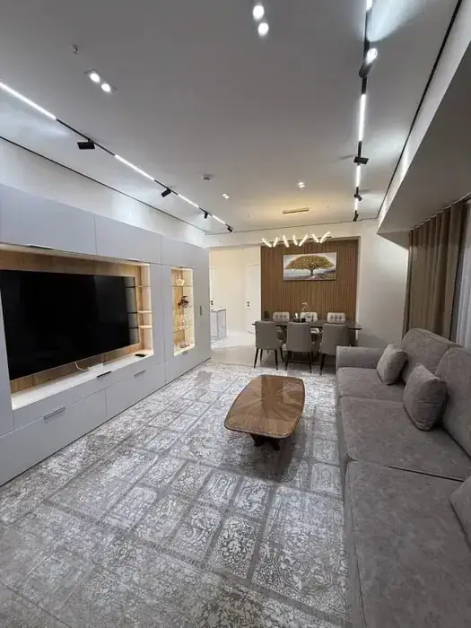 Сдается 2-комнатная квартира − 72 м²