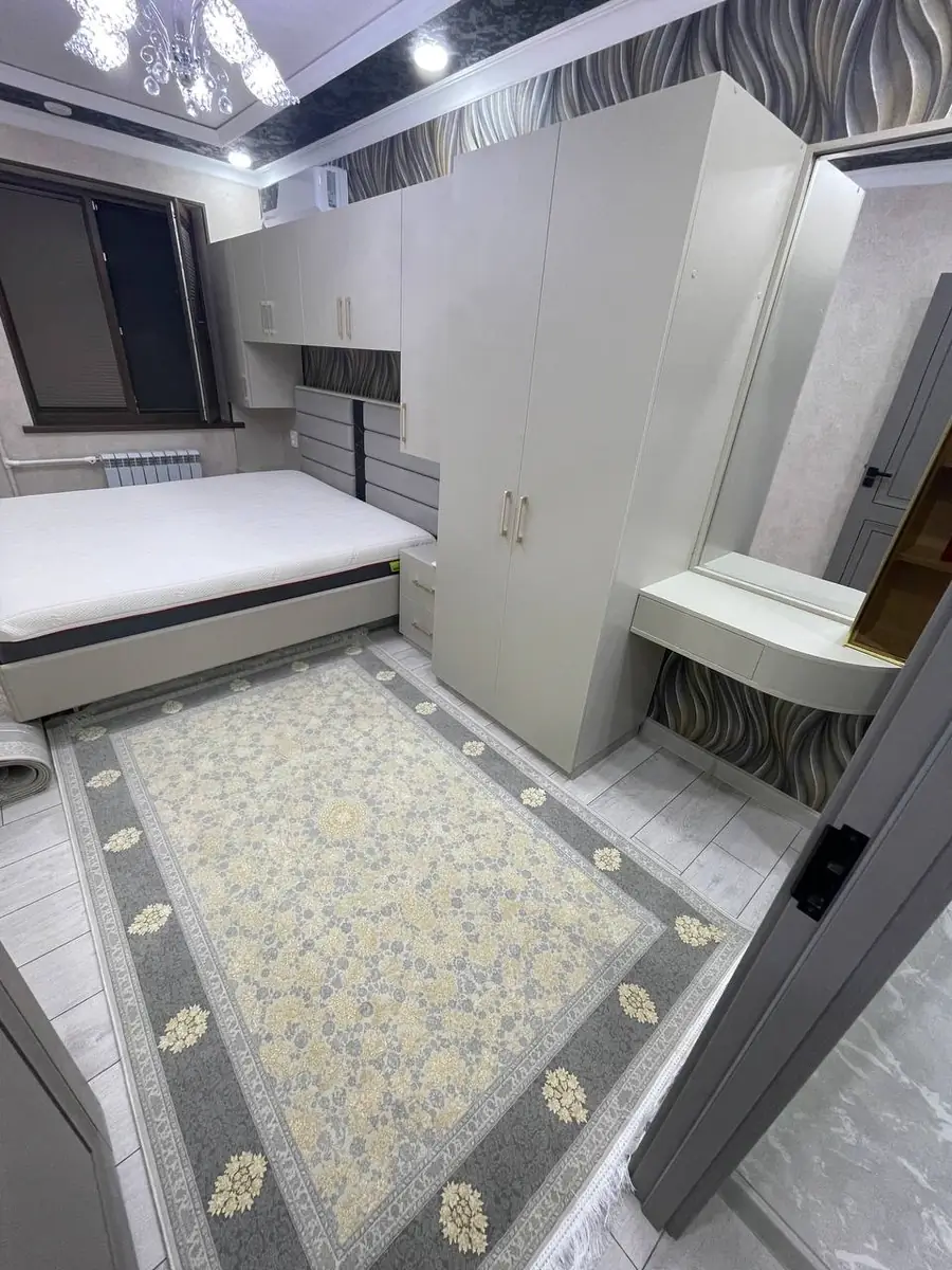 3 xonali kvartira sotiladi − 52 m²