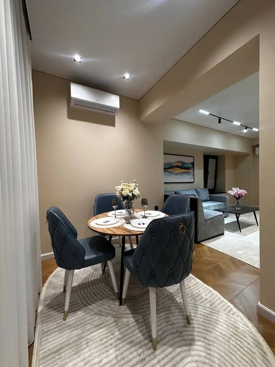2 xonali kvartira sotiladi − 55 m²