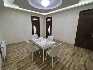 Сдается 2-комнатная квартира − 54 м²