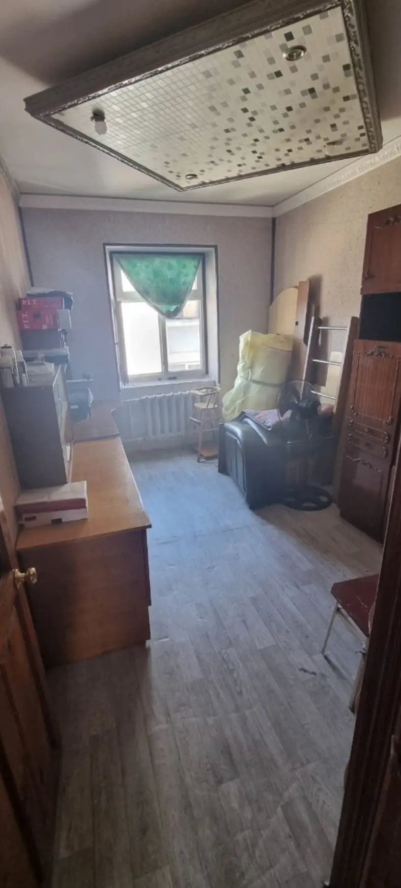3 xonali kvartira sotiladi − 100 m²