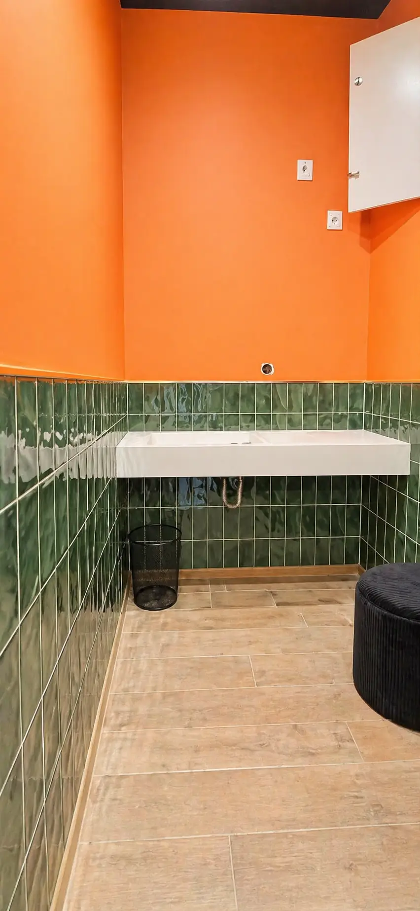 Сдается торговое помещение − 100 м²