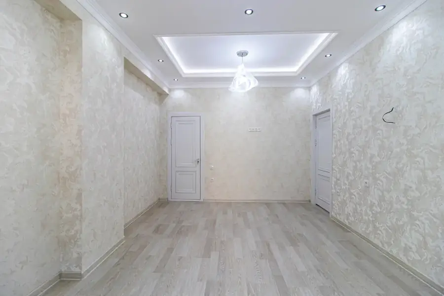 Продается 3-комнатная квартира − 100 м²