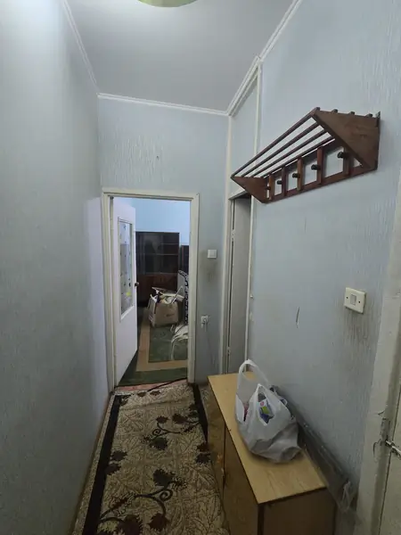 2 xonali kvartira sotiladi − 49.6 m²