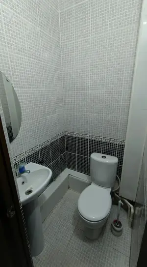 3 xonali kvartira sotiladi − 72 m²