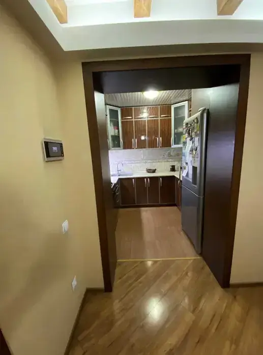 Продается Более 5-комнатная квартира − 120 м²