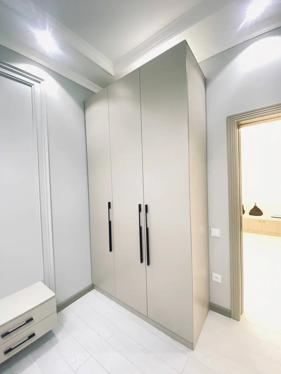 Сдается 2-комнатная квартира − 55 м²