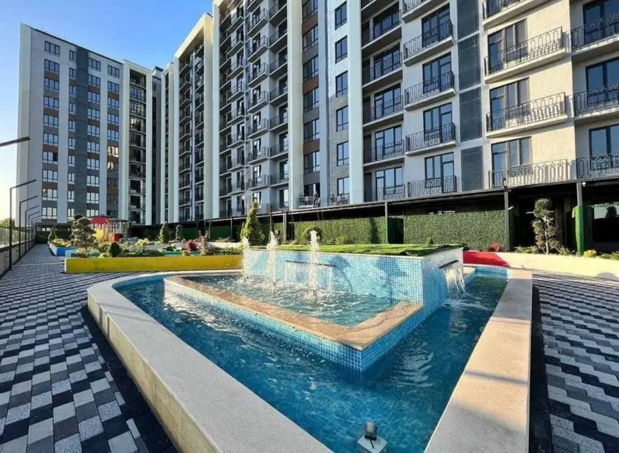 Продается 3-комнатная квартира − 89 м²