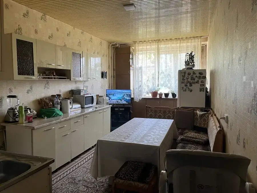 Продается 3-комнатная квартира − 88 м²