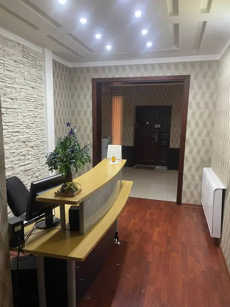 Ofis − 145 m², 1/9 qavat