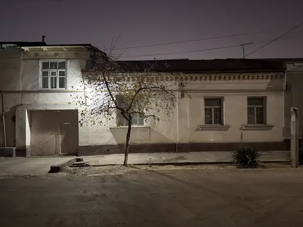 1 qavatli uy − 210 m², 4.3 sot. 