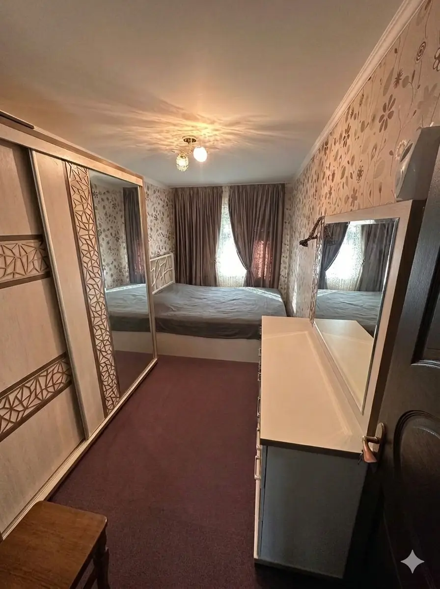 Продается 2-комнатная квартира − 55 м²