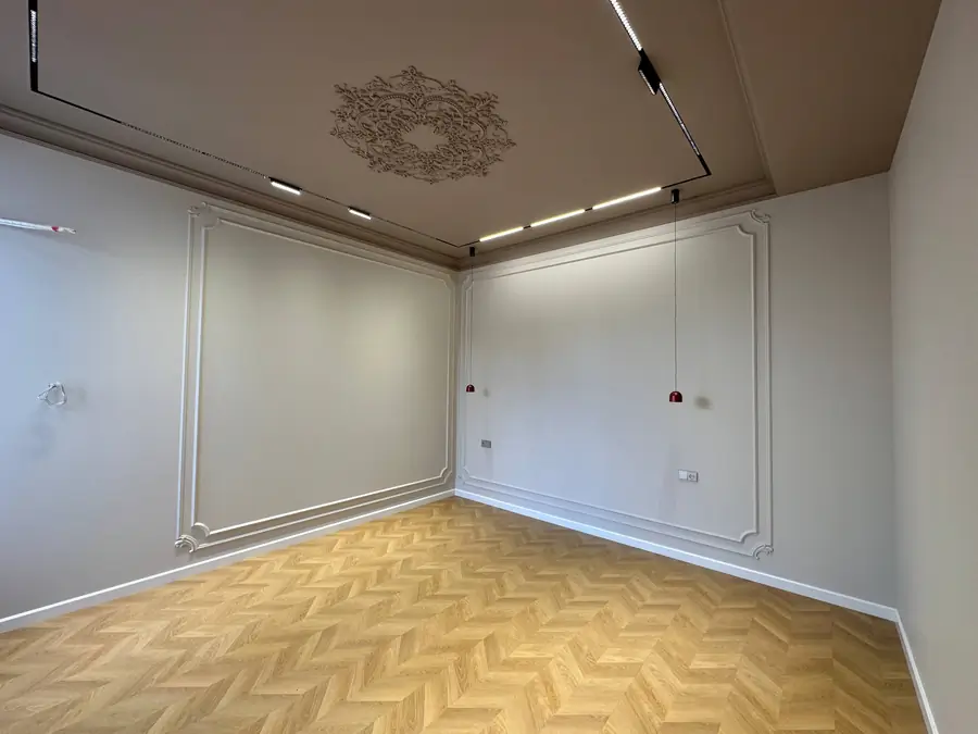 Продается 2-этажный дом − 368 м²