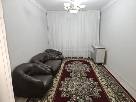 3-комнатная квартира − 90 м², 2/5 этаж