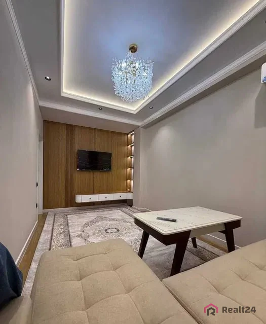 Сдается 2-комнатная квартира − 78 м²