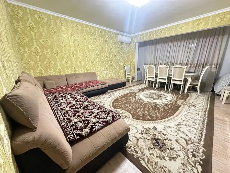 Продается 3-комнатная квартира − 75 м²