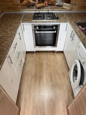 2 xonali kvartira sotiladi − 56 m²