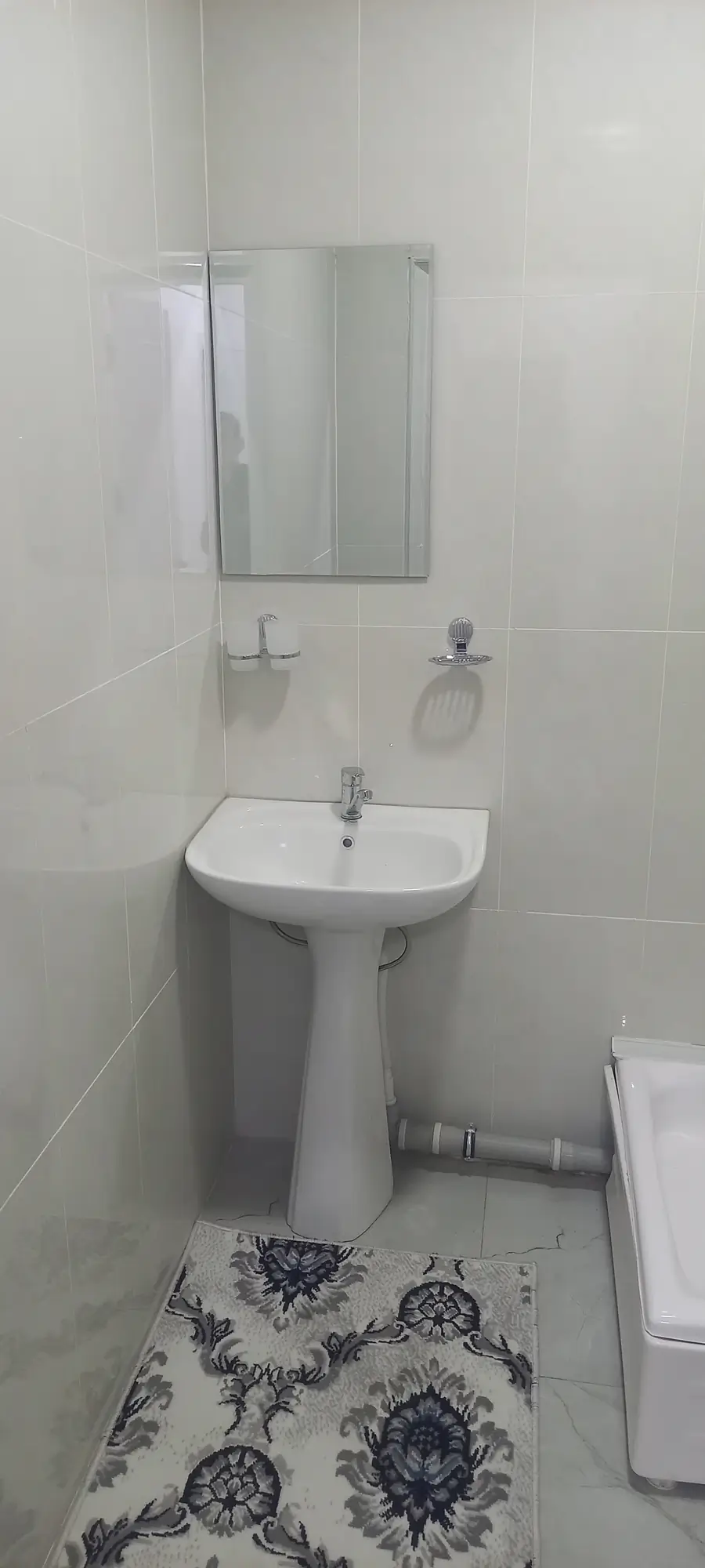 Сдается 1-комнатная квартира − 38 м²