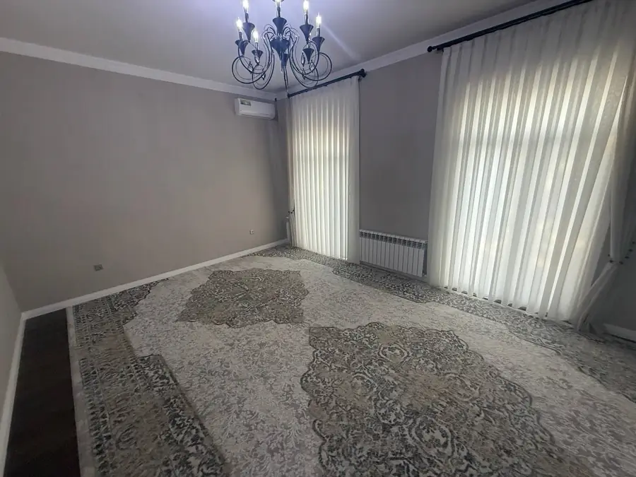 Ijaraga 3 qavatli uy − 400 m²