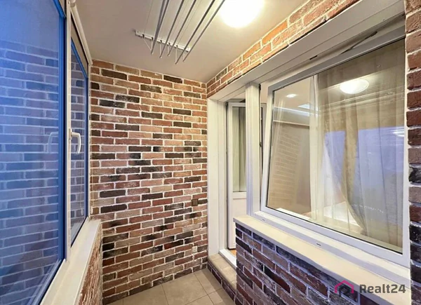 Ijaraga 2 xonali kvartira − 70 m²