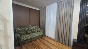 Сдается 2-комнатная квартира − 62 м²