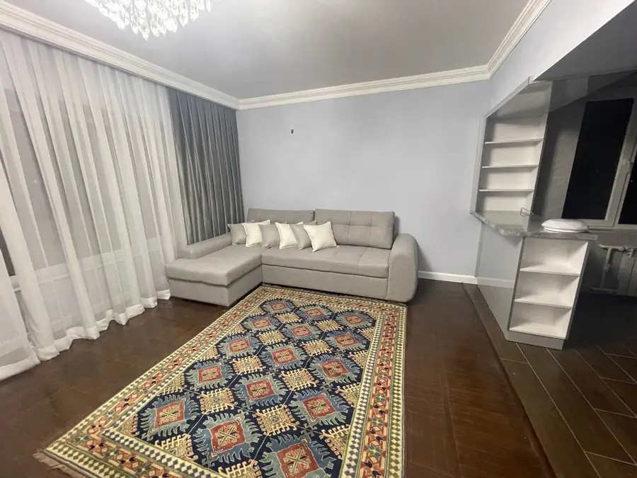Ijaraga 3 xonali kvartira − 110 m²