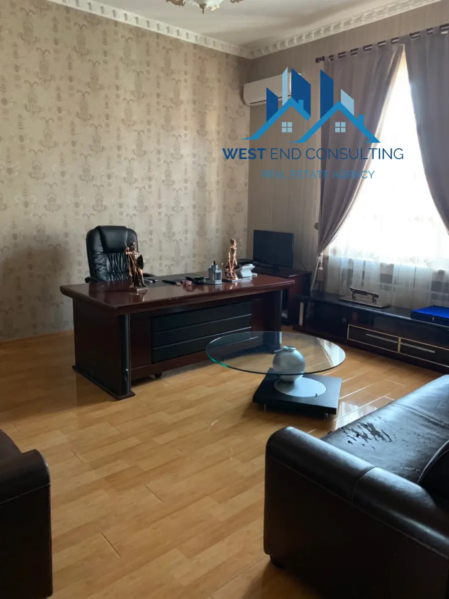 Ijaraga 4 qavatli uy − 700 m²