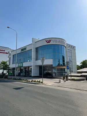 Savdo-sotiq maydoni sotiladi − 1200 m²
