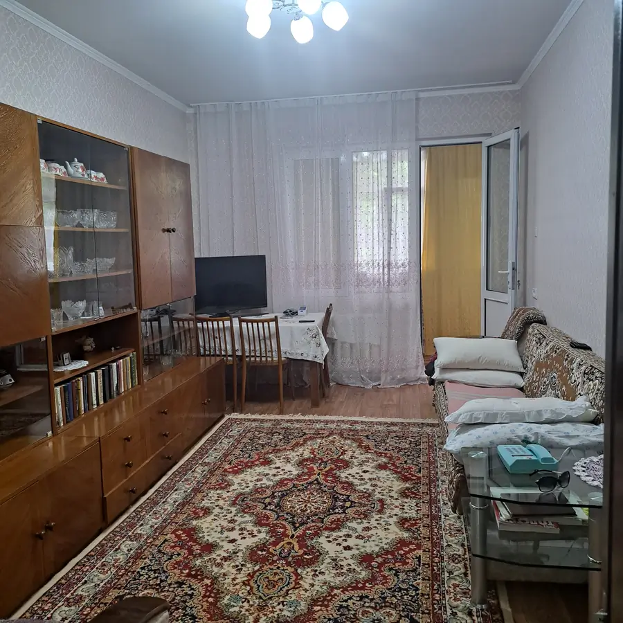 Продается 2-комнатная квартира − 46 м²