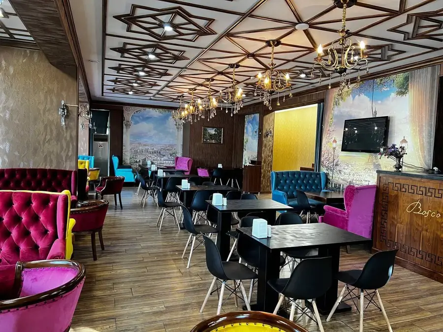 Ijaraga ofis − 369 m²