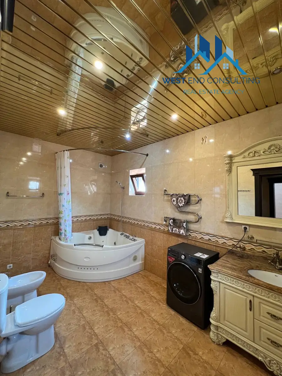 Ijaraga 2 qavatli uy − 300 m²
