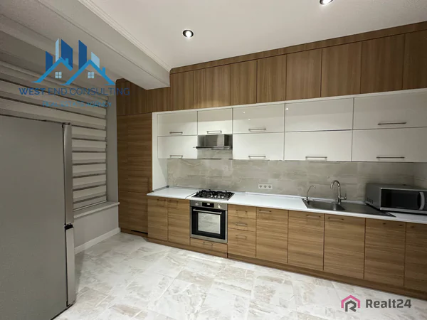 5 dan ortiq xonali kvartira − 200 m², 8/9 qavat