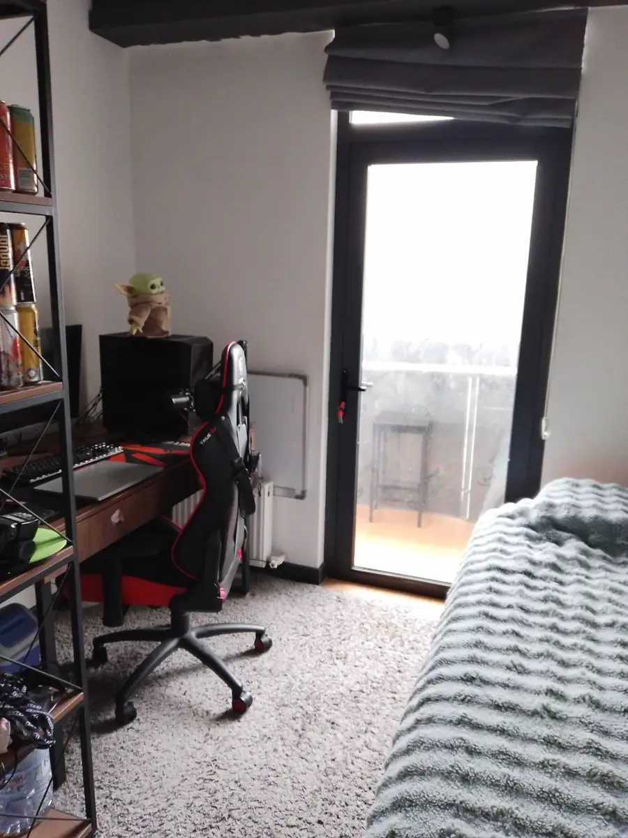 Продается 2-комнатная квартира − 47 м²